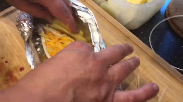 Скумбрия в духовке с картошкой и морковкой (вкуснейший обед) эпизод [N"104] смотреть онлайн