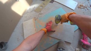 КАК БЫСТРО СДЕЛАТЬ ОТВЕРСТИЯ В ПЛИТКЕ БЕЗ КОРОНКИ