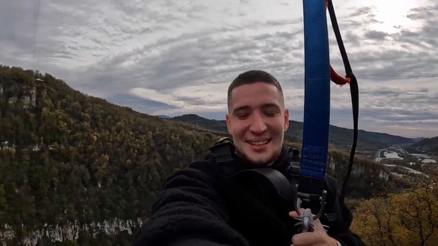 skypark Сочи l ЭКСТРЕМАЛЬНЫЙ БАНДЖИ ПРЫЖОК В ДЕНЬ РОЖДЕНИЯ смотреть онлайн