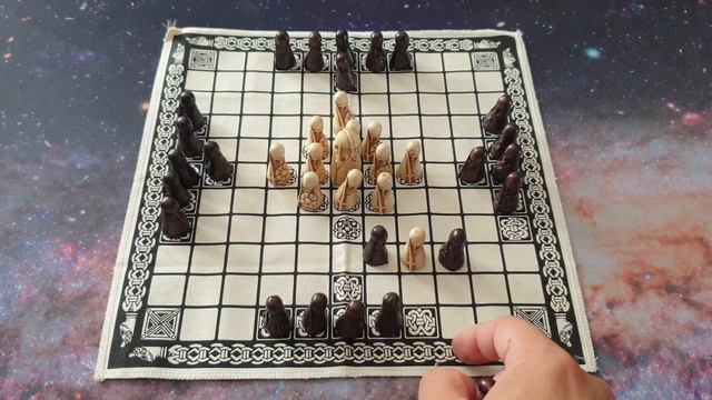 HNEFATAFL - "El Ajedrez Vikingo" - ¿Cómo se juega? смотреть онлайн