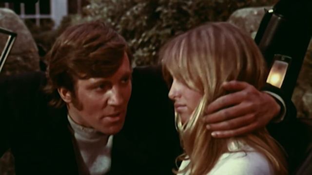 Official Trailer - STRAW DOGS (1971, Dustin Hoffman, Susan George, Sam Peckinpah) смотреть онлайн