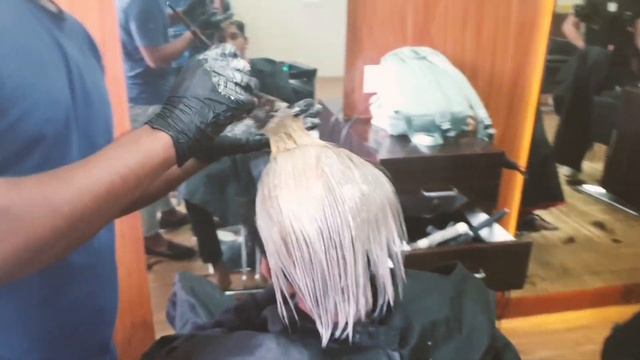 BLACK TO ASH GREY | FULL HAIR TRANSFORMATION ⚡ смотреть онлайн