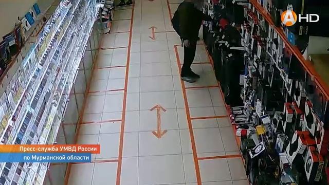 В Апатитах из магазина украли портативную колонку стоимостью более 15 тысяч рубелей смотреть онлайн