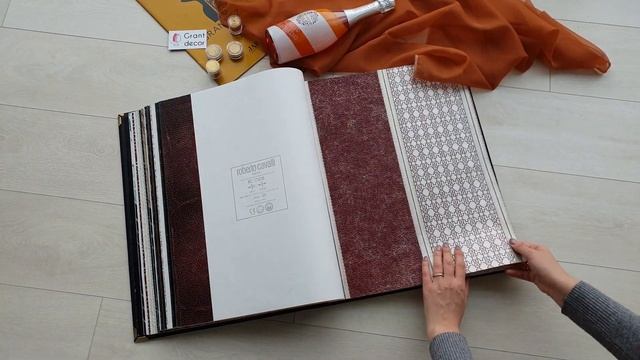 обои Черновцы, каталог Roberto Cavalli смотреть онлайн