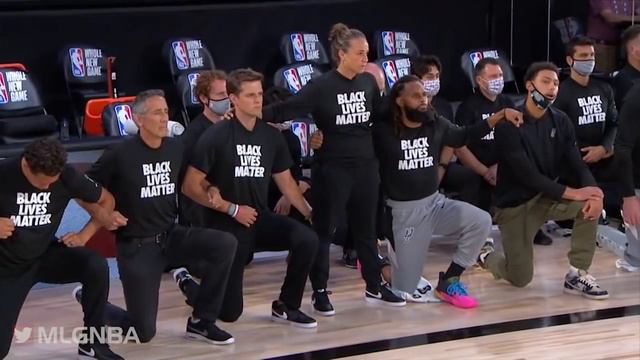 Gregg Popovich and Becky Hammon are the only two people on the court standing смотреть онлайн