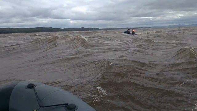По волнам на лодках ПВХ 2