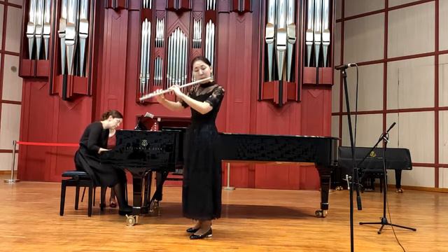 Турсунова Диана духовые и ударные 18 25 И С Бах Соната e moll для флейты и фортепиано 1 2 ч смотреть онлайн