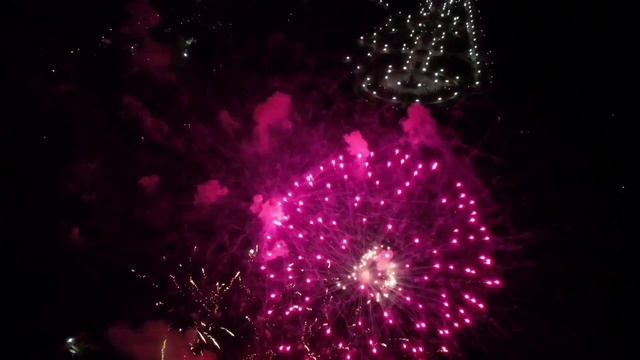 День города Ярославль 2021 с квадрокоптера Cупер салют!!! смотреть онлайн