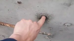 Заделка монтажных отверстий в фундаменте.