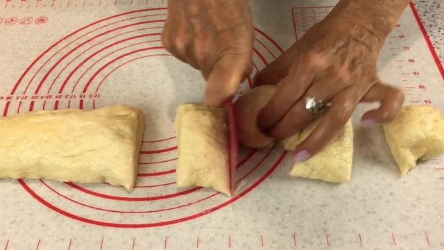 У кого нет духовки! Пирожки со сливами на сковороде! смотреть онлайн