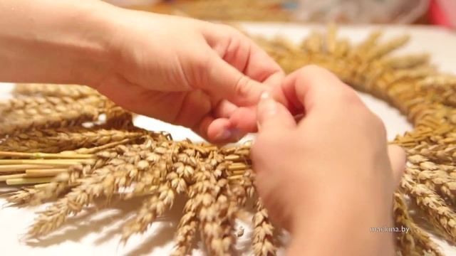 Как плести венок из колосьев смотреть онлайн