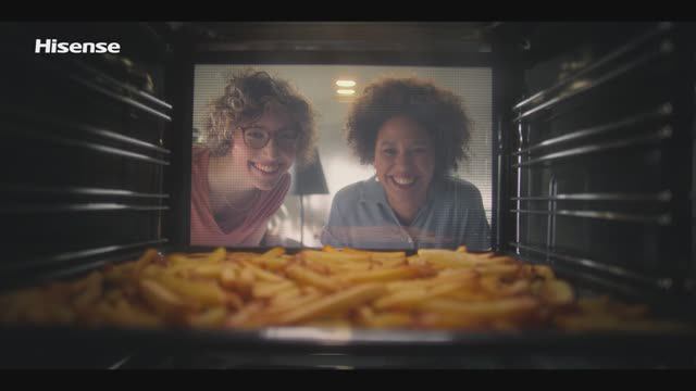 Экспериментируйте и открывайте новые вкусы с духовыми шкафами Hisense! смотреть онлайн