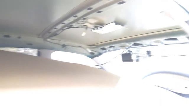 Установка камеры заднего вида. Снятие потолка. Removing the ceiling. Rear View Camera Installation. смотреть онлайн