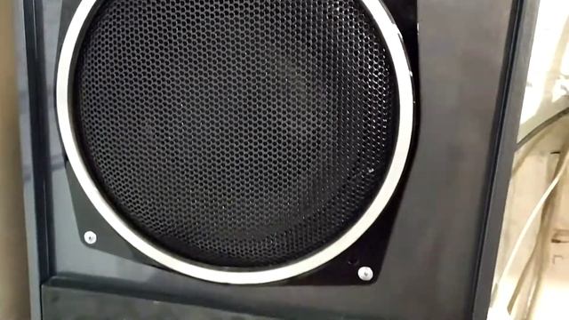 S90 с кобальтовыми динамиками в гараже! смотреть онлайн