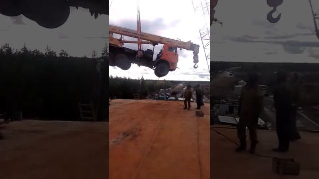 Первая техника на Мосту через реку Марха. смотреть онлайн
