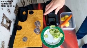 Мясорубка Redmond RMG-1239-6.