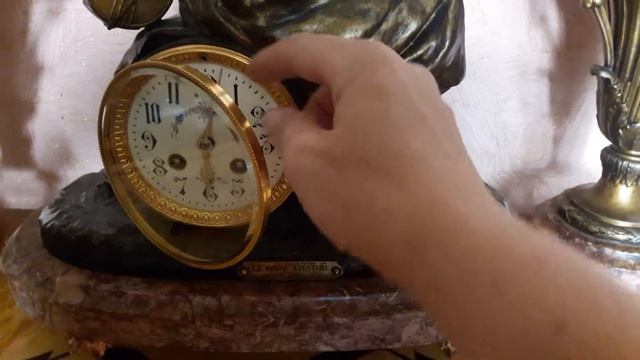 Каминные часы с боем. Мрамор. Гадалка. смотреть онлайн