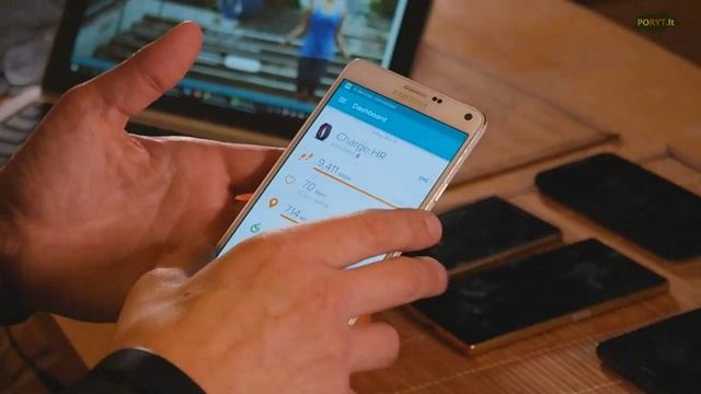 Apyrankės. Sony Smart Band 2 vs. FitBit Charge HR. © Poryt.lt смотреть онлайн