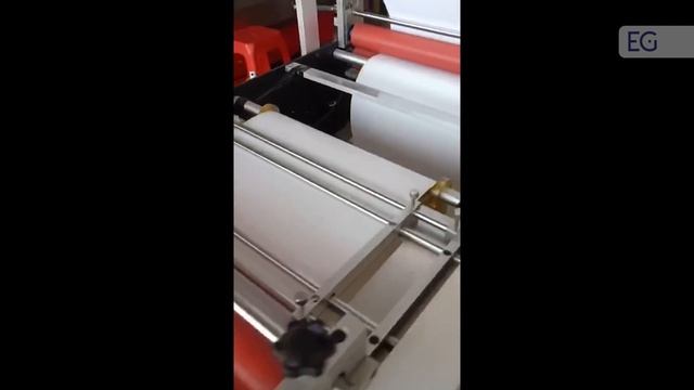 Станок для резки самоклеящейся бумаги в рулоне HDK-400ZF