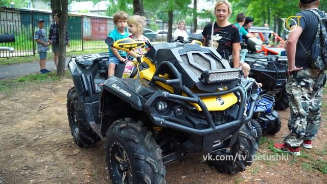 Отрываемся на Дне молодёжи в городе Петушки смотреть онлайн