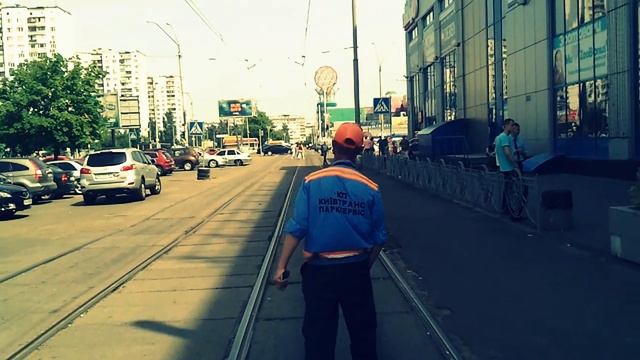 Стеснительный парковщик.mp4 смотреть онлайн