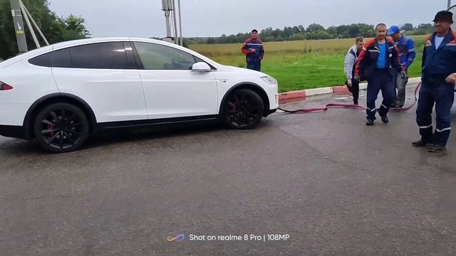 #tesla#зарядкавприцепе#электромобили Путешествие на TESLA-X С ЗАРЯДНОЙ СТАНЦИЕЙ в кемпере!