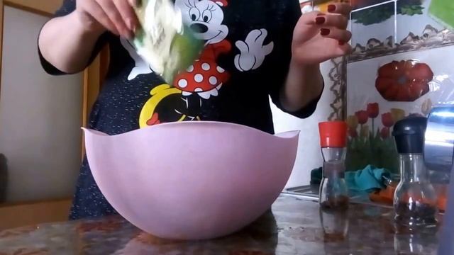 Котлеты домашние очень вкусные, сочные и нежные. С Вареным картофелем. смотреть онлайн