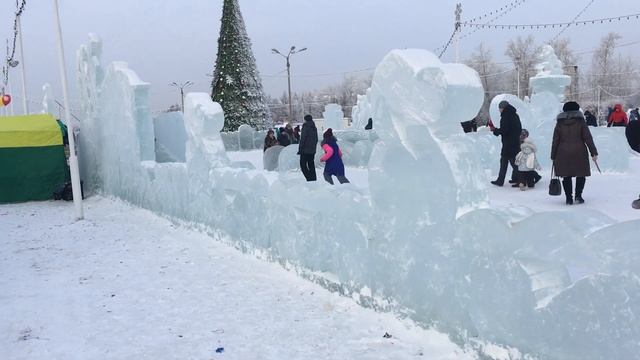 САМАЯ ВЫСОКАЯ ЁЛКА В РОССИИ | VLOG ОБЗОР ЁЛОК| Что посмотреть в Красноярске | Alena Rasl смотреть онлайн