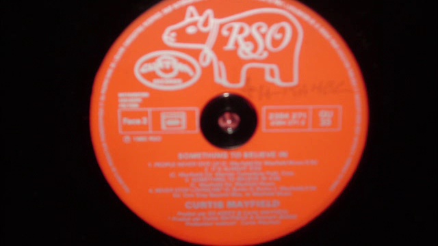 CURTIS MAYFIELD - NEVER STOP LOVING ME смотреть онлайн