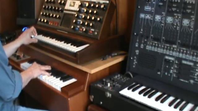 Synth Demo #10 Featuring Arp2600, Voyager, Mellotron Mk. VI смотреть онлайн