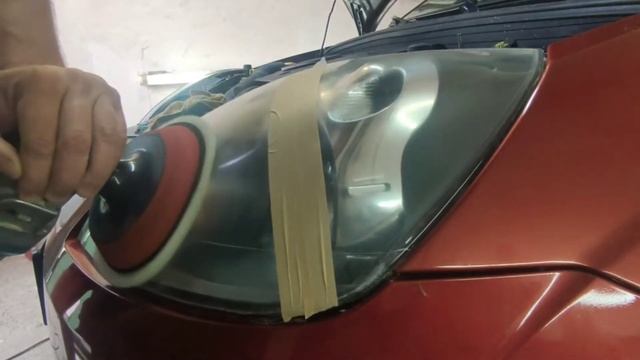 Полировка фары на примере Ford Fiesta. смотреть онлайн