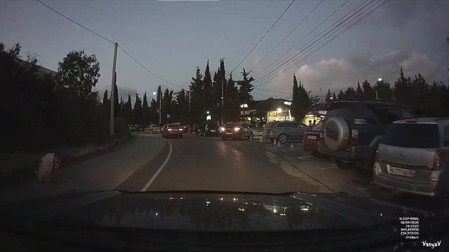 ⚠️ Дорожная ситуация ⛔️. Шалтай-болтай. Судак. Республика Крым. Улица Ленина. 06.09.2020г. смотреть онлайн