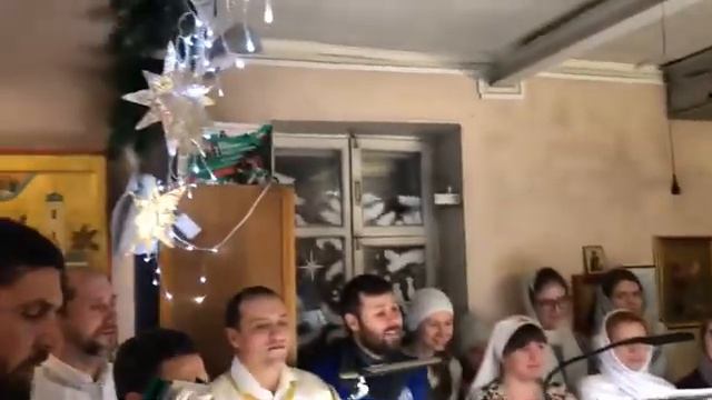 #НаСвяткиПоемКолядки. Праздничный и братский хоры Успенского Собора. Нова радость смотреть онлайн