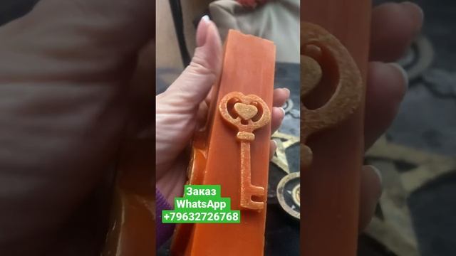 Авторская свеча из натурального пчелиного воска.Волшебство трав и масел плюс ваше желание✨ смотреть онлайн