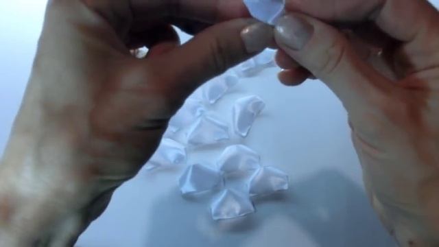 Бант на выписку из роддома своими руками МК Ribbon bow. Laço para o bebê DIY-PAP смотреть онлайн