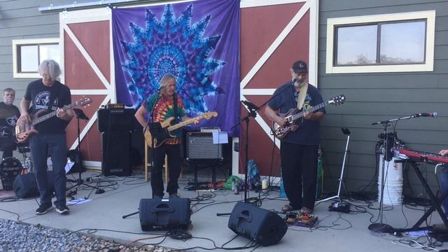 ZayanteDeadProject with special guest John Reuter (git/voc) at Iron Rose Vineyards July 24 2021 смотреть онлайн