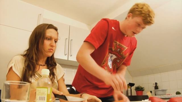 Sushi-Meister - klip wideo do „Kompass Team“ PWN (A1) смотреть онлайн