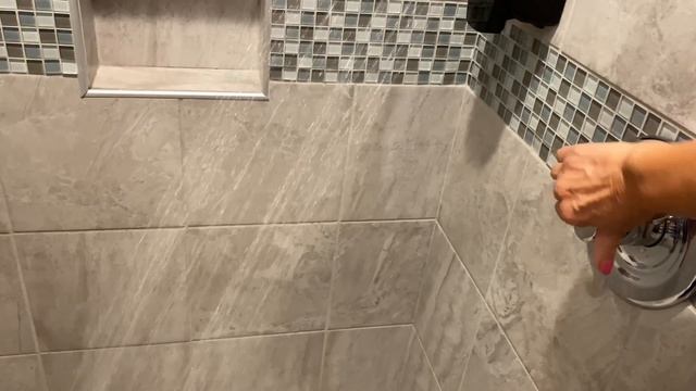? где моются ПУТЕШЕСТВЕННИКИ АМЕРИКИ ? Planet Fitness и множество других 19.10.2021 смотреть онлайн