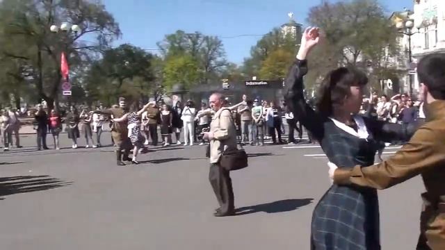 20160508 танцевальная «Студия Лето». «Ах эти тучи в голубом». смотреть онлайн