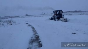 ЮМЗ 6 4х4, передняя навеска и отвал клиновой