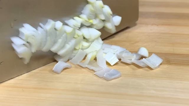 馬上過年了，做一鍋菌菇豆腐煲，鮮嫩入味特好吃，天天吃都不膩【阿朝哥美食 】#菌菇豆腐煲 #菌菇 #豆腐煲