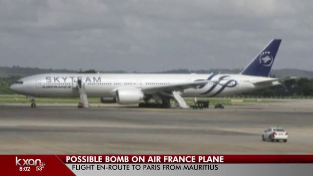 Air France bomb scare смотреть онлайн