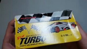 Распаковка жевательной резинки «Turbo» (фирма «Kent»)