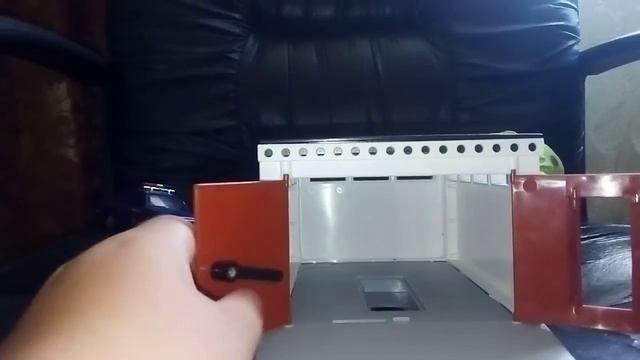 обзор на игрушечный гараж смотреть онлайн