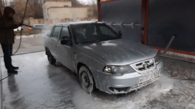 Моем машину. Мойка самообслуживания. Пена, Вода, Воск, Осмос. смотреть онлайн