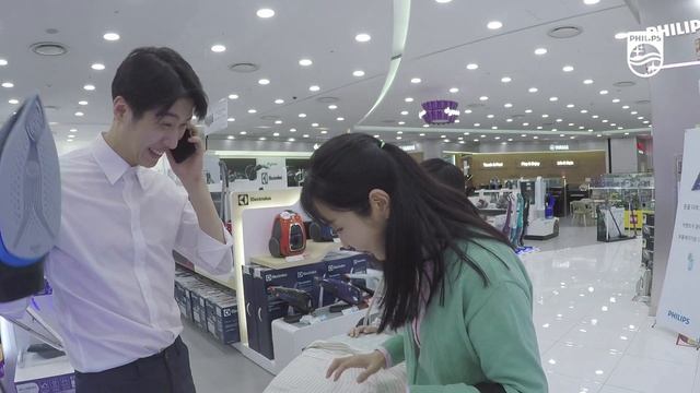 Insiden di acara promosi setrika Philips смотреть онлайн