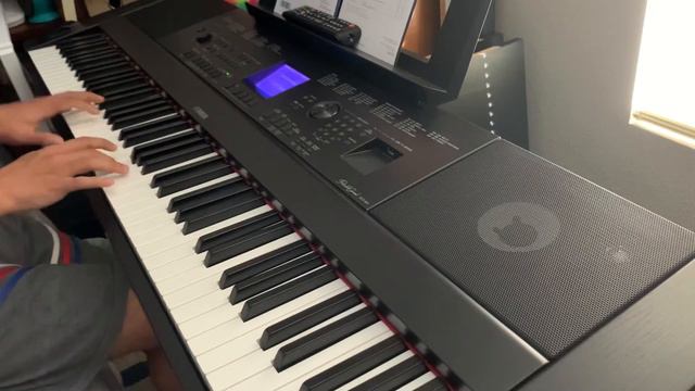 Yamaha DGX 660 смотреть онлайн