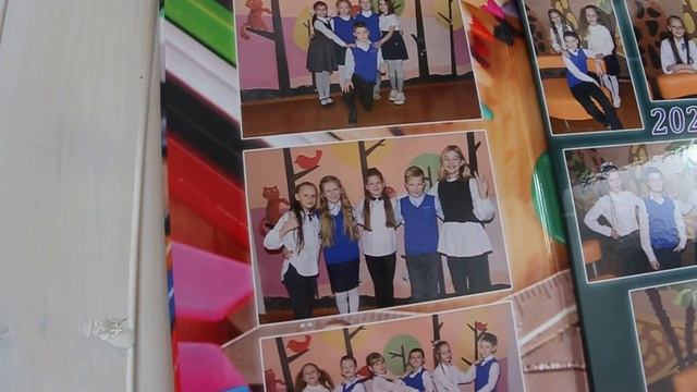 Выпускной альбом 4 класс Минск | Студия "Мой альбом" смотреть онлайн