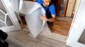 Как подрезать ламинат под двери.  #youtube #подрезкаламинат