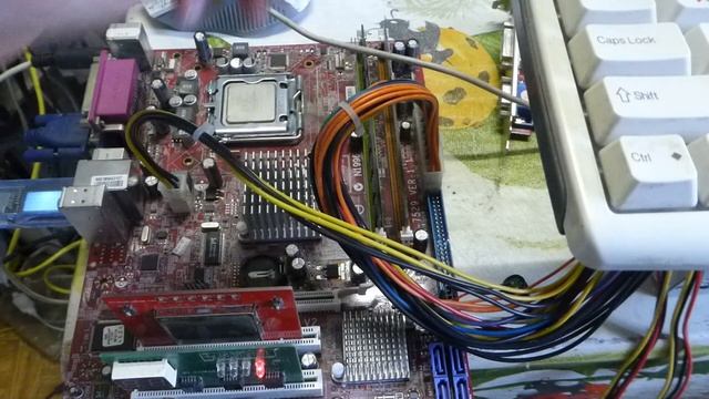 Ремонт материнских плат серии MSI G31M3 V2 (серии L и F).Прошивка BIOS 25X40(a/b)VSIG смотреть онлайн